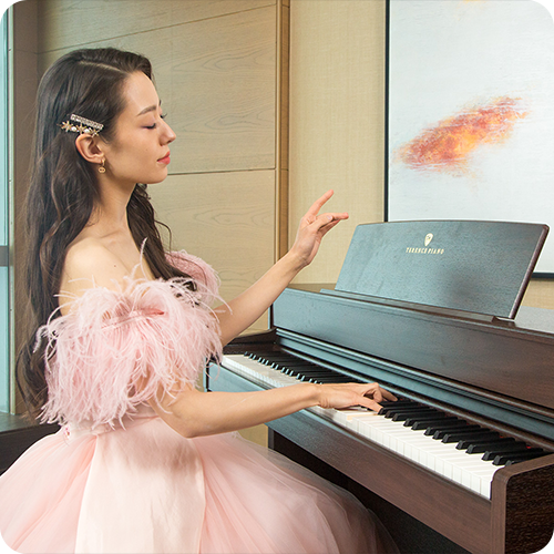 吉娜·愛(ài)麗絲